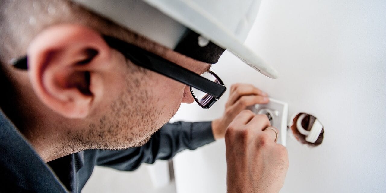 Branchement bouton poussoir sans télérupteur : le tutoriel complet