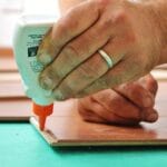 Comment enlever de la colle sur du PVC ?