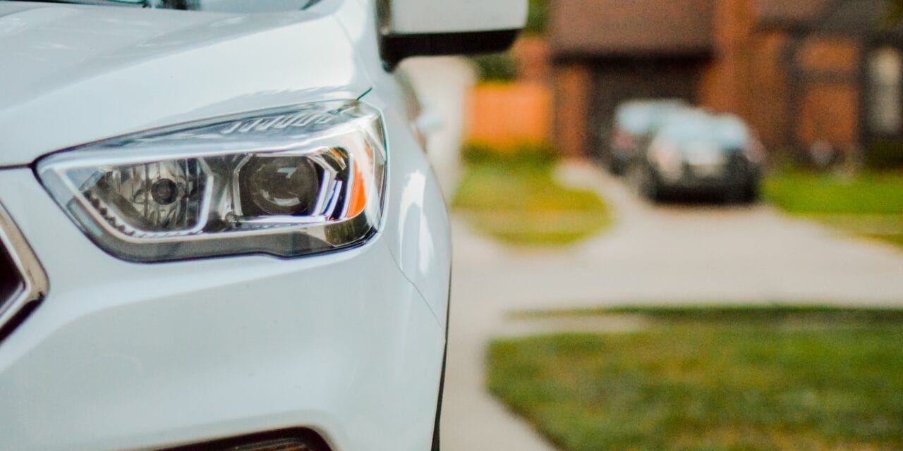 Comment aménager une allée de garage en pavé moderne ?