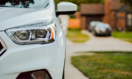 Comment aménager une allée de garage en pavé moderne ?