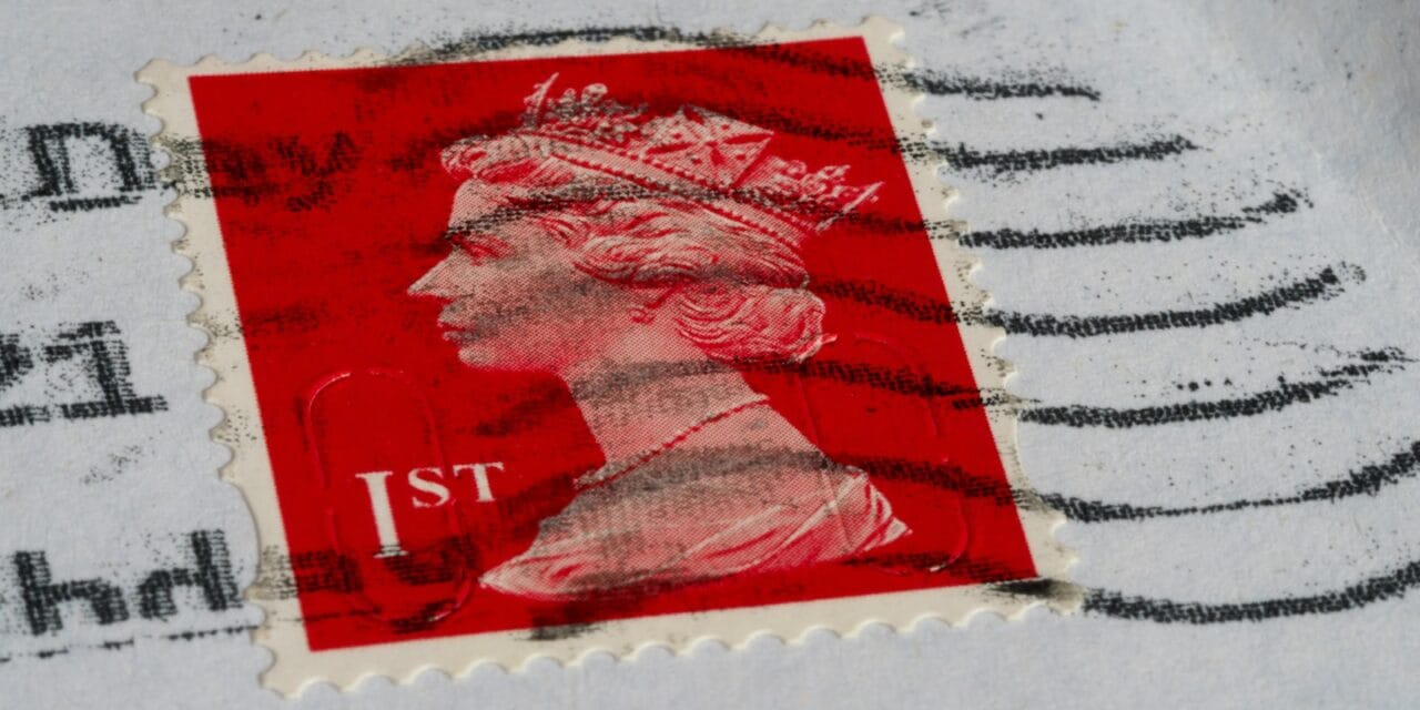 Combien de timbres mettre sur une enveloppe de taille standard ?