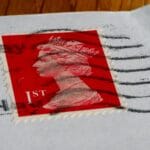 Combien de timbres mettre sur une enveloppe de taille standard ?